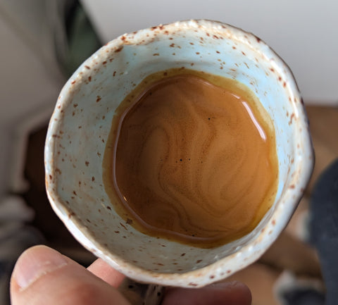 Töpfer dir dein eigenes handgemachtes Espresso-Tassen Set!