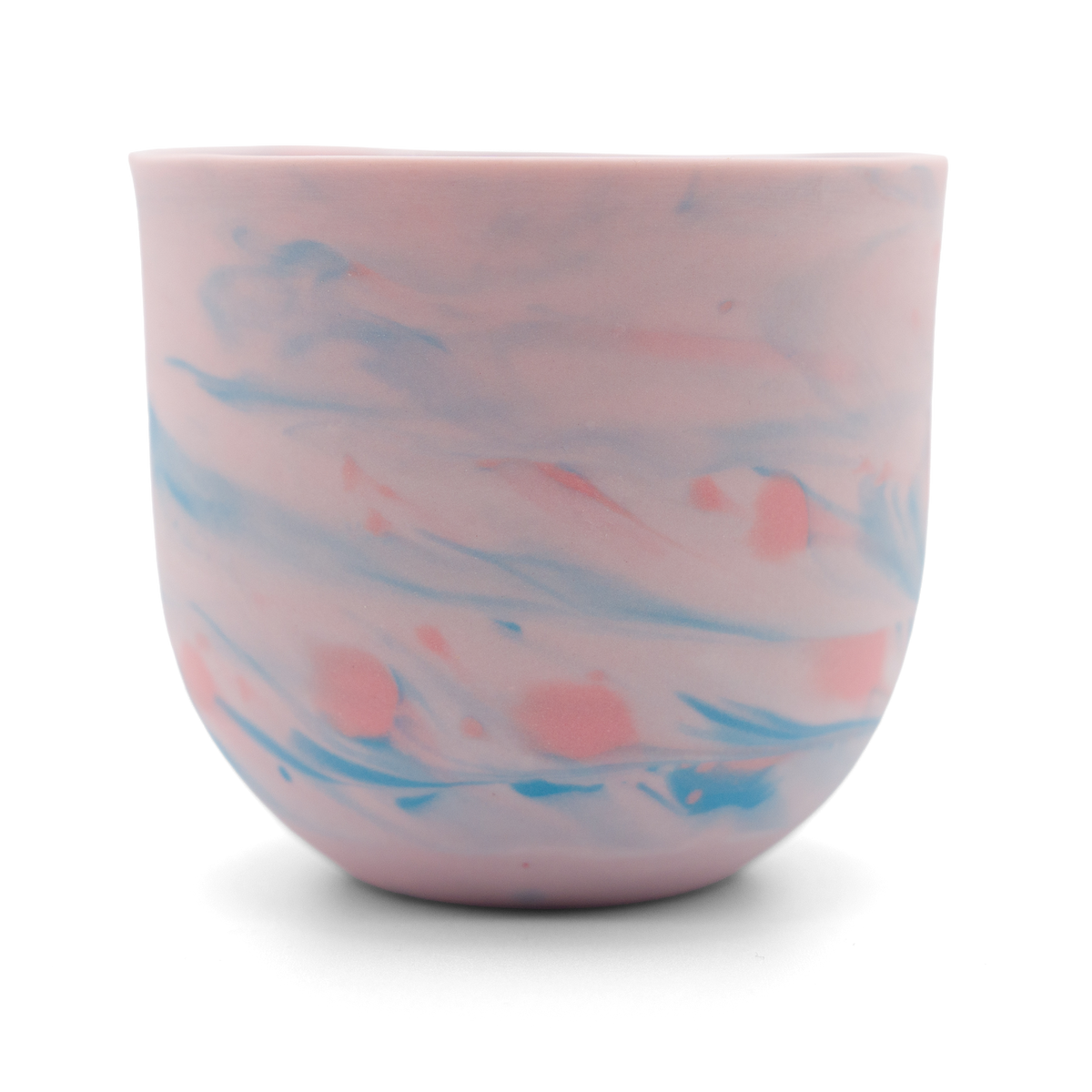 Marmorierter Porzellanbecher in Rosa, Leuchtrot und Blau - handgemacht in Berlin.