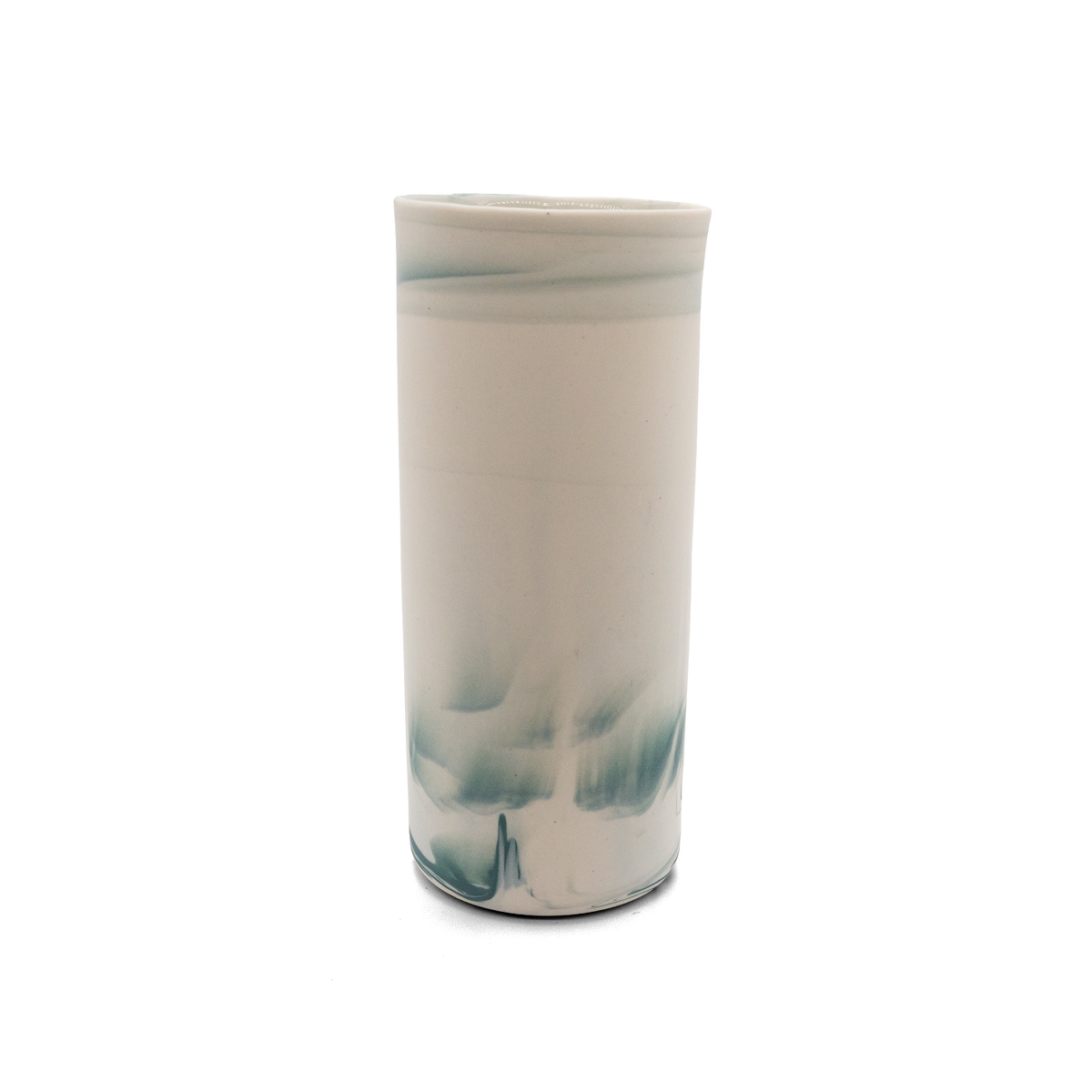 Marmorierte Porzellanvase in Dunkelgrün und Vintage White - handgemacht in Berlin.